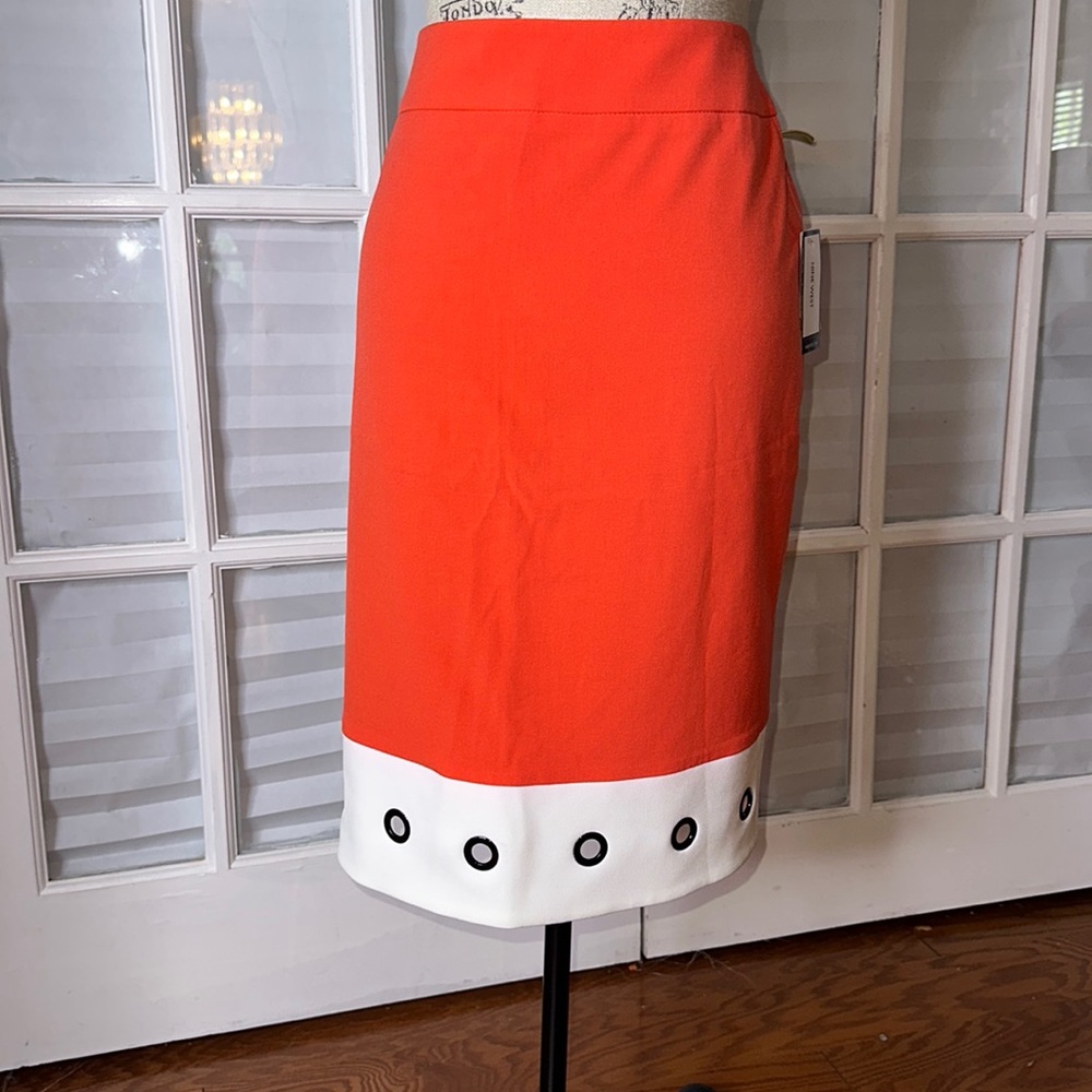 Nine West Orange Cream Pencil Skirt Casual Resort Wear
Wore once